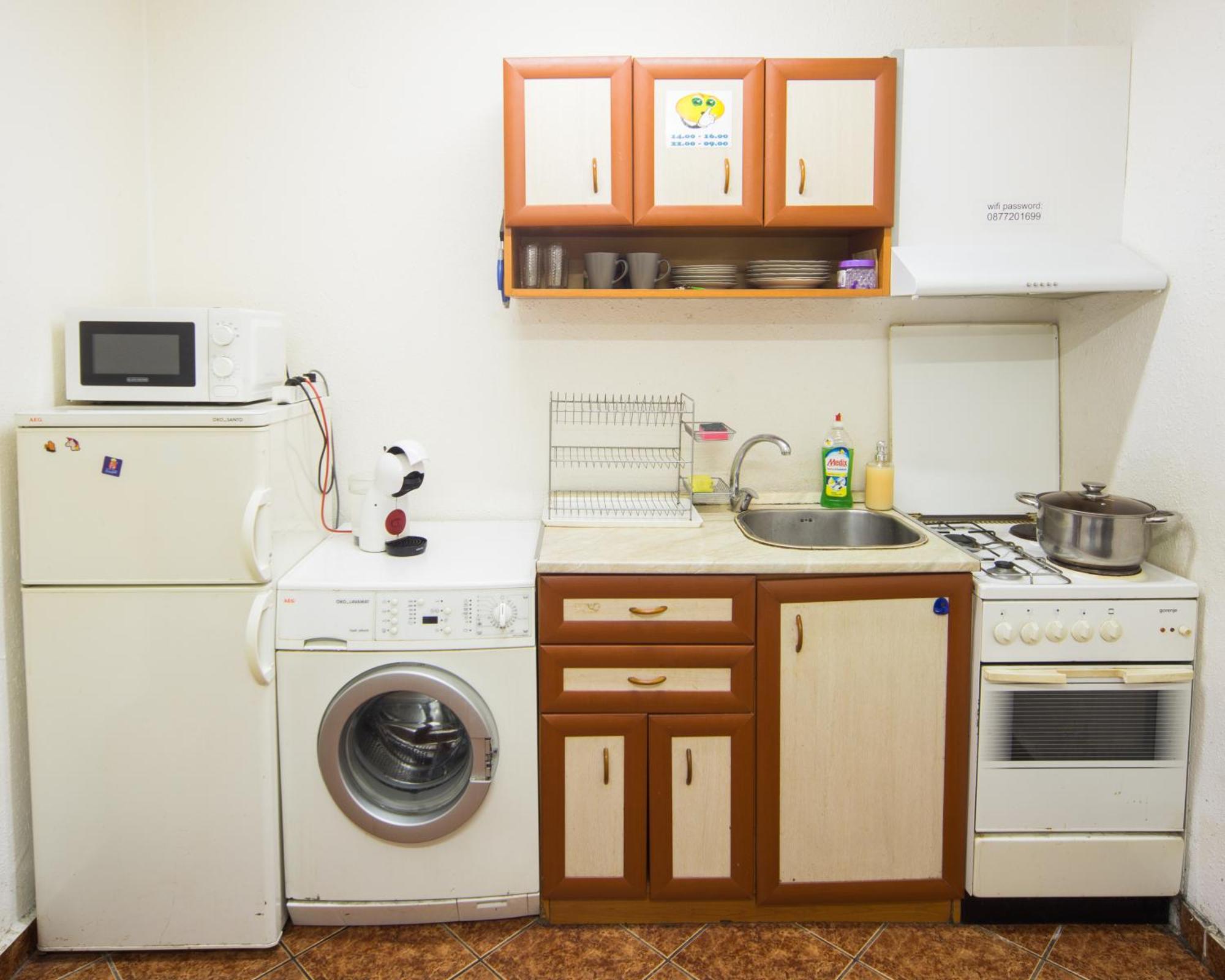 Appartamento Center - Basic Flat - 10 Min To The Beach Burgas Esterno foto